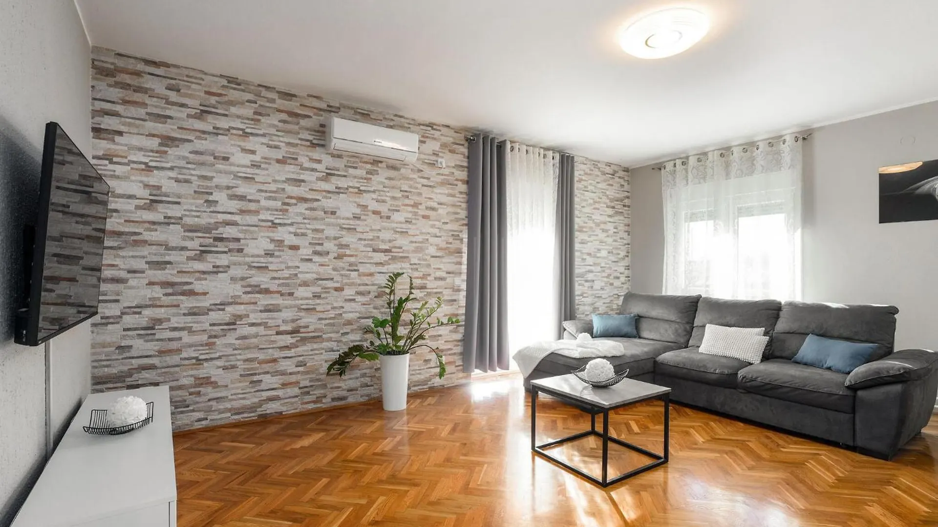 Villa Lara Hreljići